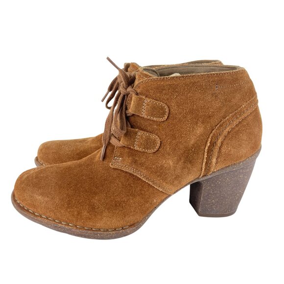 Clarks Womens Sz 9 Brown Suede Boho Lagenlook Lace Up Block Heel Shoes Booties - Picture 1 of 9